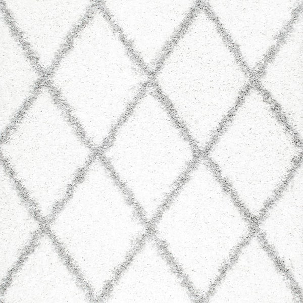 Shanna Easy Shag White 5 ft. Square Rug