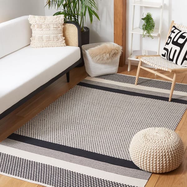 Kilim Black/Ivory 6 ft. x 9 ft. Striped Trellis Solid Color Area Rug