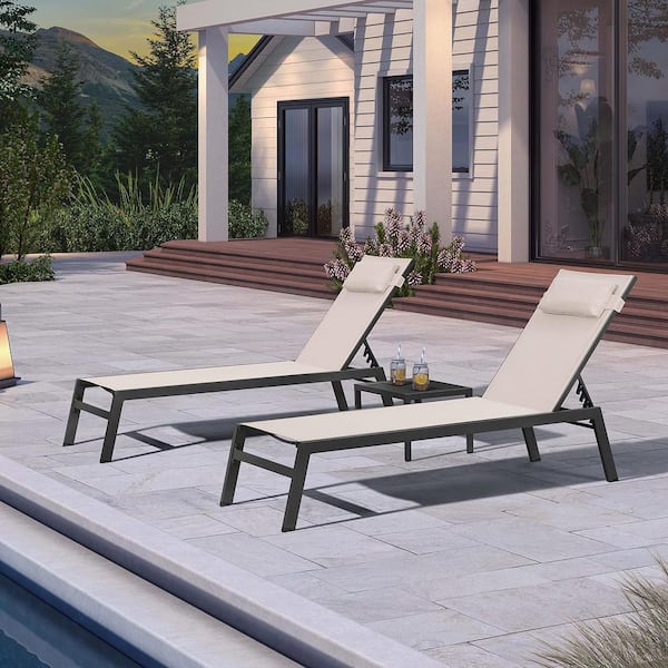 Black Frame Lounge of 3-Pieces Aluminum Outdoor Chaise Lounge with Cushion and Side Table, Beige