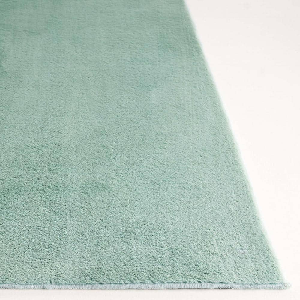 Sage Green Faux Rabbit Fur Washable 4' x 6' Area Rug