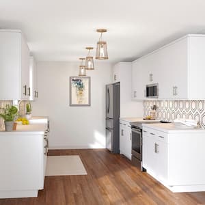 Designer Series Edgeley Assembled 33x34.5x21 in. Full Door Height Bathroom Vanity Base Cabinet in White