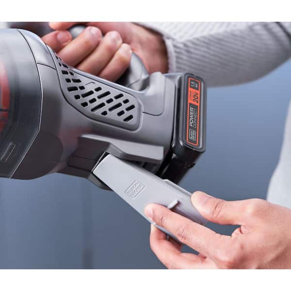 BLACK+DECKER™ Cordless Vacuums with ORA Technology® - Pick-Up Demonstration  