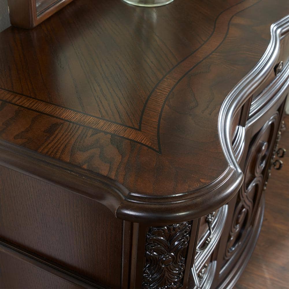 Royale Brown Cherry 9-Drawer Traditional Dresser