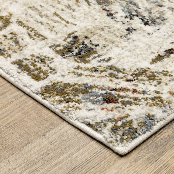 Gia 2 ft. x 7 ft. Beige/Grey Geometric Area Rug