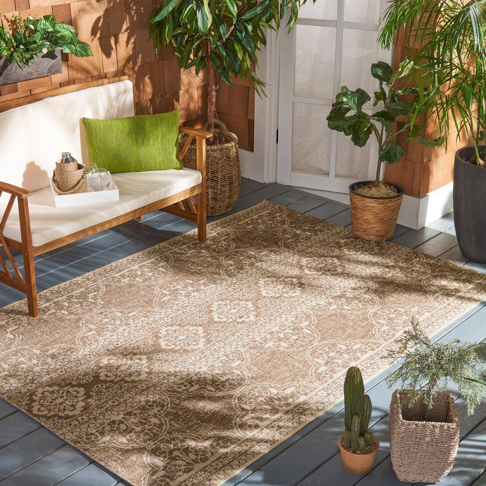 Beach House Cream and Beige Synthetic Indoor/Outdoor Area Rug
