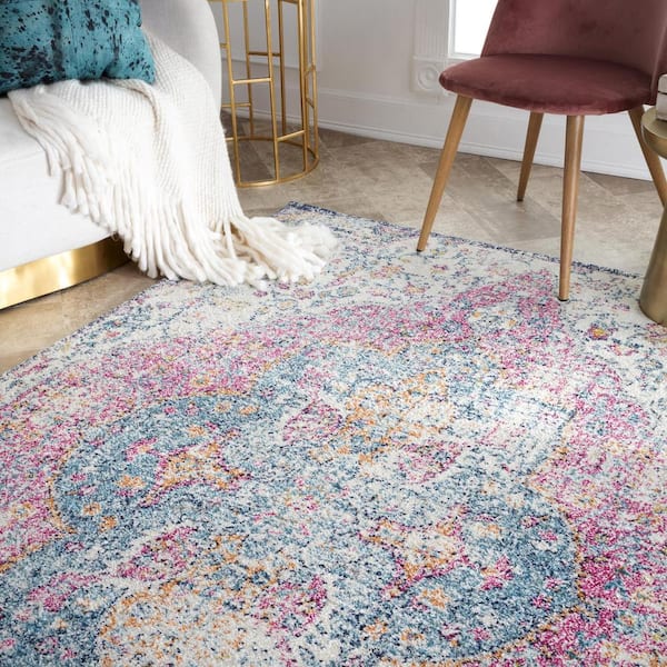 https://images.thdstatic.com/productImages/c2378c6c-7b74-46e1-8232-dc174e5ed40c/svn/red-nuloom-area-rugs-rznl08b-5075-40_600.jpg