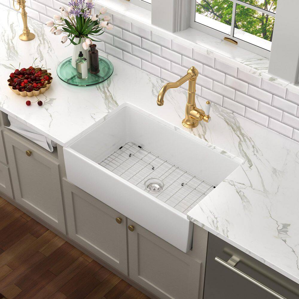 30-inch White Fireclay Farmhouse Single Bowl Kitchen Sink with Accessories