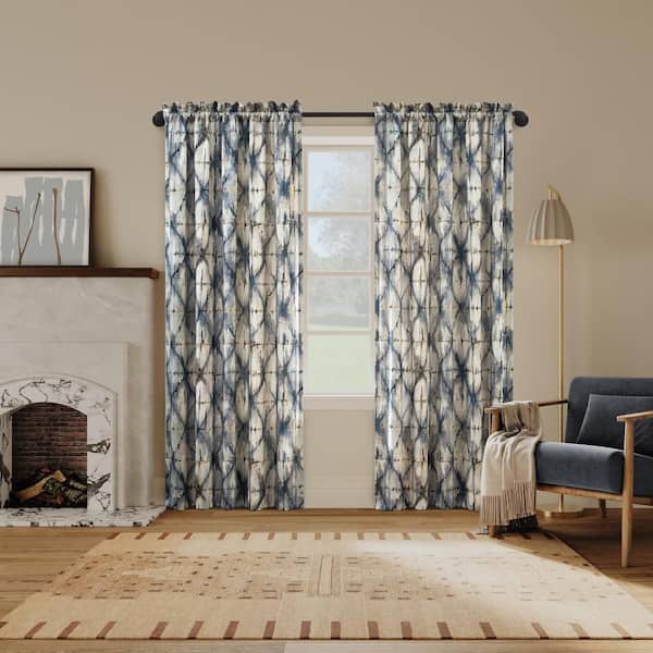Sun Zero Keaton Geometric Watercolor Gray Layered 54 in. W x 63 in