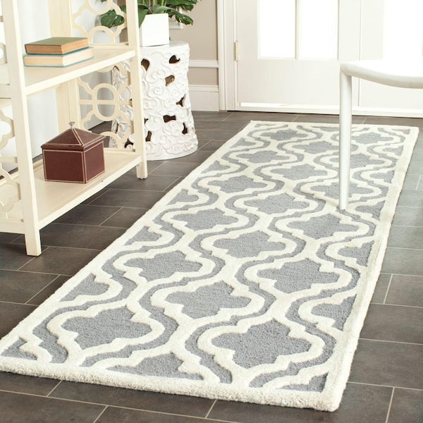 Cambridge Silver/Ivory 3 ft. x 8 ft. Geometric Trellis Runner Rug
