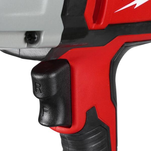 thumbnail image 2 of Pre-Owned Milwaukee 9070-20 1/2″ Impact Wrench – 120V Corded, 300 Ft-lbs, Heavy Duty With Aux Handle 2 of 6