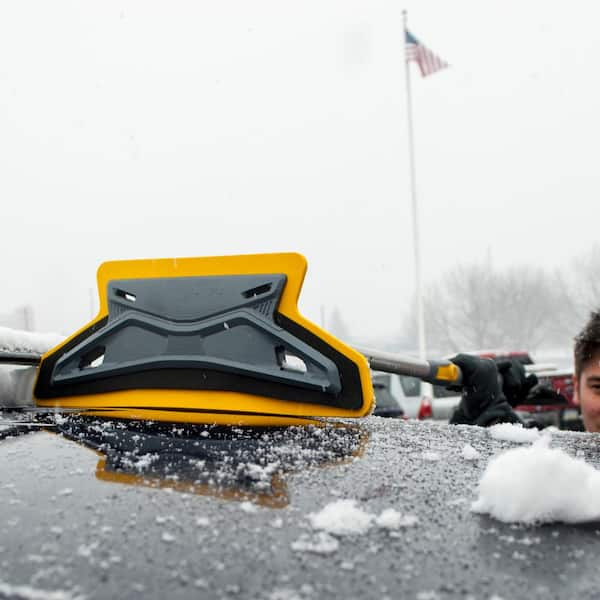 True Temper Telescoping Scratch-Free Snow Brush ABTT5224 - The