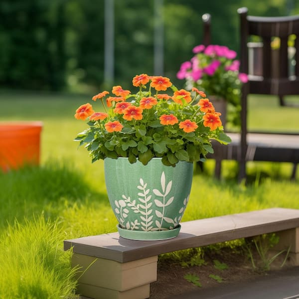 OGETFUUR Green Ceramic Planter with Drainage and Saucer