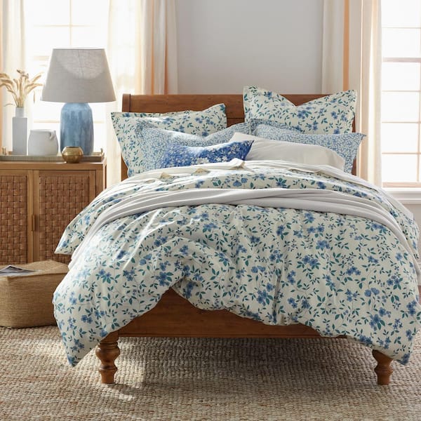 Large Bedding Storage Bags for Comforters Blue Flower Design