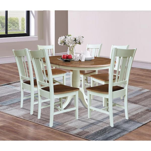 International Concepts Laurel Traditional Hickory/Shell Solid Wood 48 in Oval Pedestal Base Dining Table Seats 4