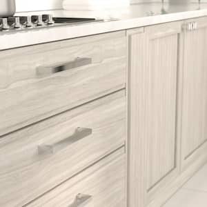Como Collection 7 9/16 in. (192 mm) Grooved Chrome Transitional Rectangular Cabinet Bar Pull