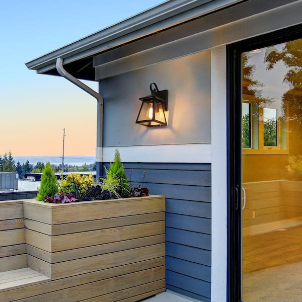 Modern Black Outdoor Wall Light, Ceno 1-Light Farmhouse Outdoor Wall Lantern Light Sconce with Clear Glass Shade