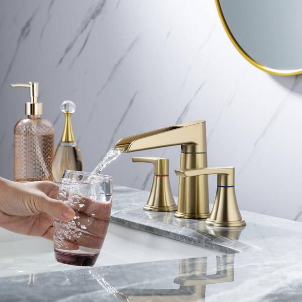 Flynama Double Handle Bathroom Faucet with Rotatable spout design