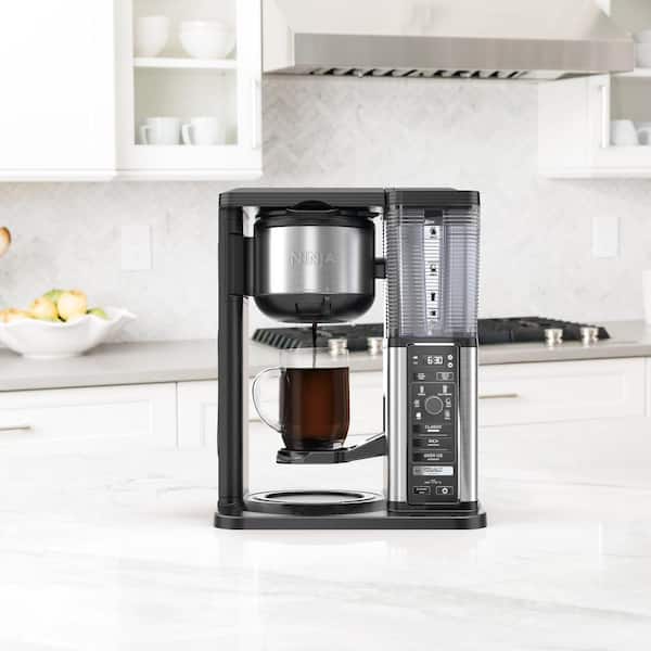 https://images.thdstatic.com/productImages/c2d984ce-e4ae-400e-adae-d87f4c41ec4c/svn/black-ninja-drip-coffee-makers-cm401-4f_600.jpg