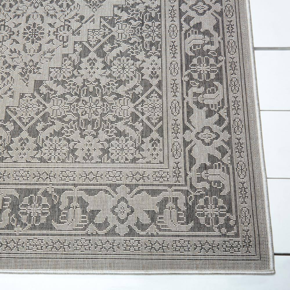 Dahlia Gray and Black Medallion Outdoor Area Rug