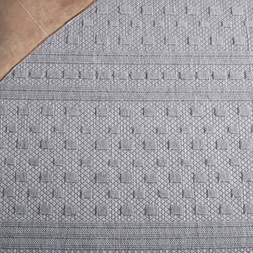 Gray Geometric Hand-Knotted Synthetic Indoor/Outdoor Rug, 4' x 6'