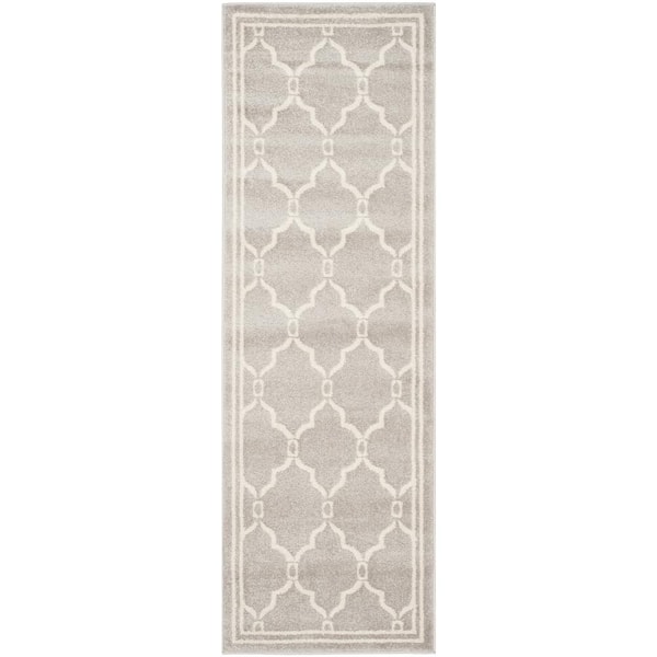 SAFAVIEH Amherst Light Gray/Ivory 2 ft. x 9 ft. Geometric Diamond Runner Rug