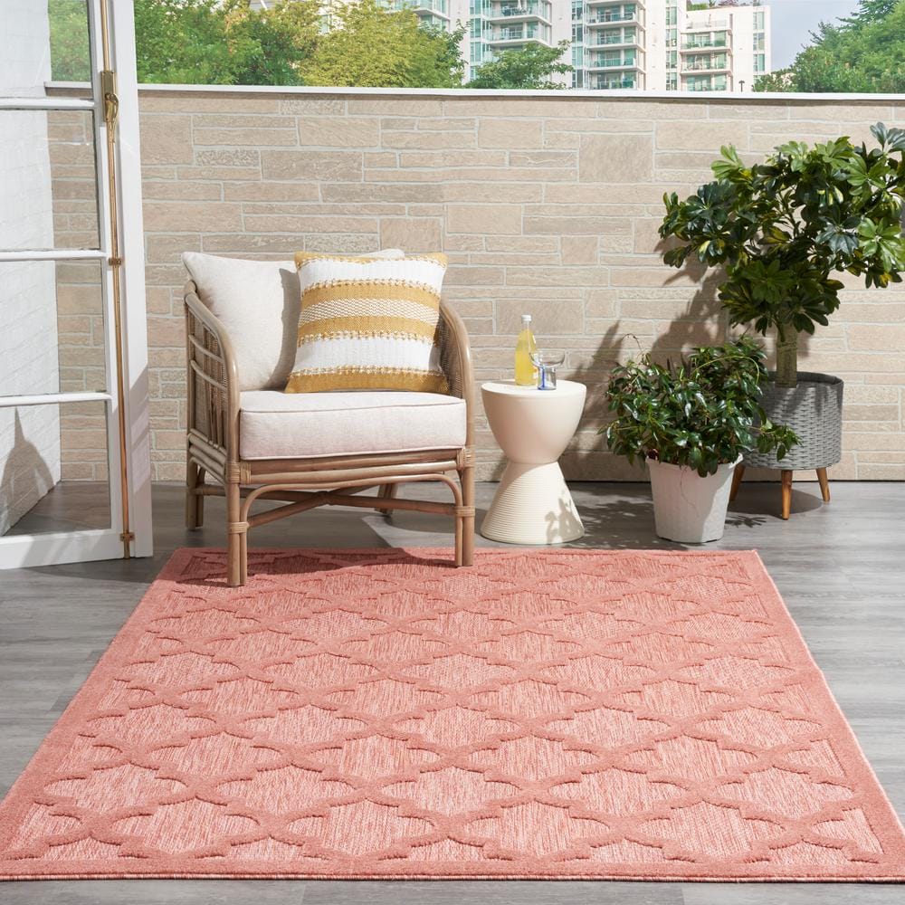 Coral Charm 6' x 9' Trellis Pattern Easy-Care Outdoor Rug