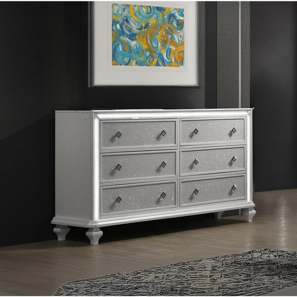 New Classic Furniture Stardust Wood 6 Drawer Dresser White