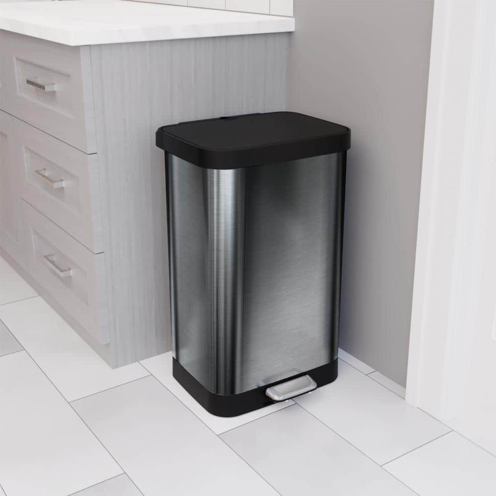 Black Stainless Steel 20 Gallon Step Trash Can with Pedal