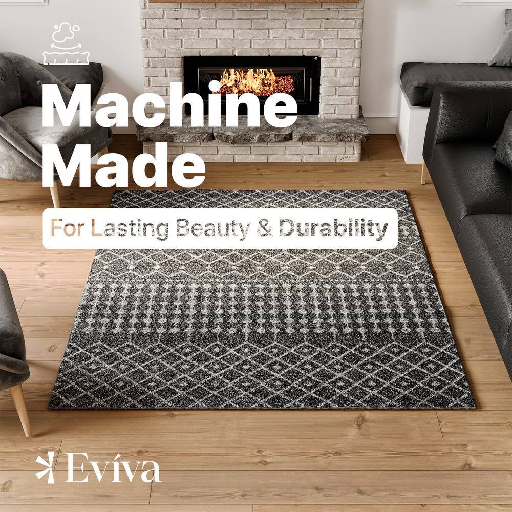 Braided Gray Geometric 5' x 7' Easy Care Synthetic Rug