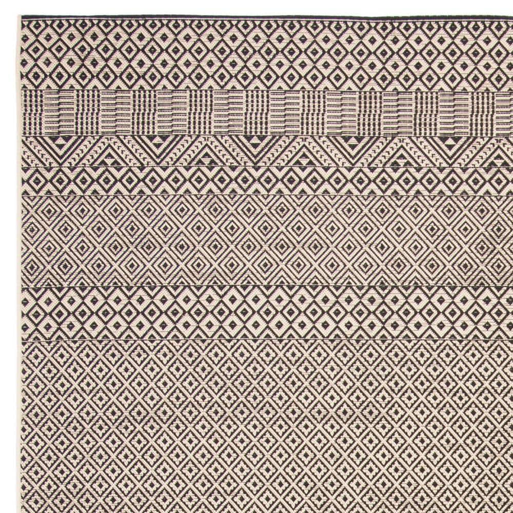 Courtyard Contemporary Black Synthetic 8' x 10' Easy-Care Area Rug