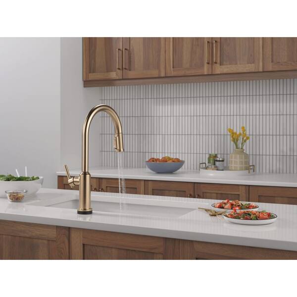 Delta Cordova Touch2O Touchless Gold Champagne Bronze 17.63 in. H