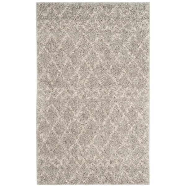 SAFAVIEH Berber Shag Light Gray/Cream Doormat 3 ft. x 4 ft. Ikat Diamonds Area Rug