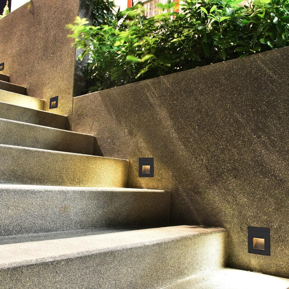 Matte Black Aluminum LED Outdoor Step Light