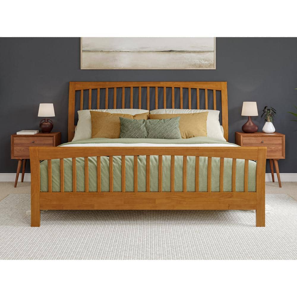 Orleans King Light Toffee Wood Platform Bed with Slatted Headboard