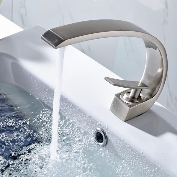 Lukvuzo Modern Single Handle Single Hole Bathroom Faucet in