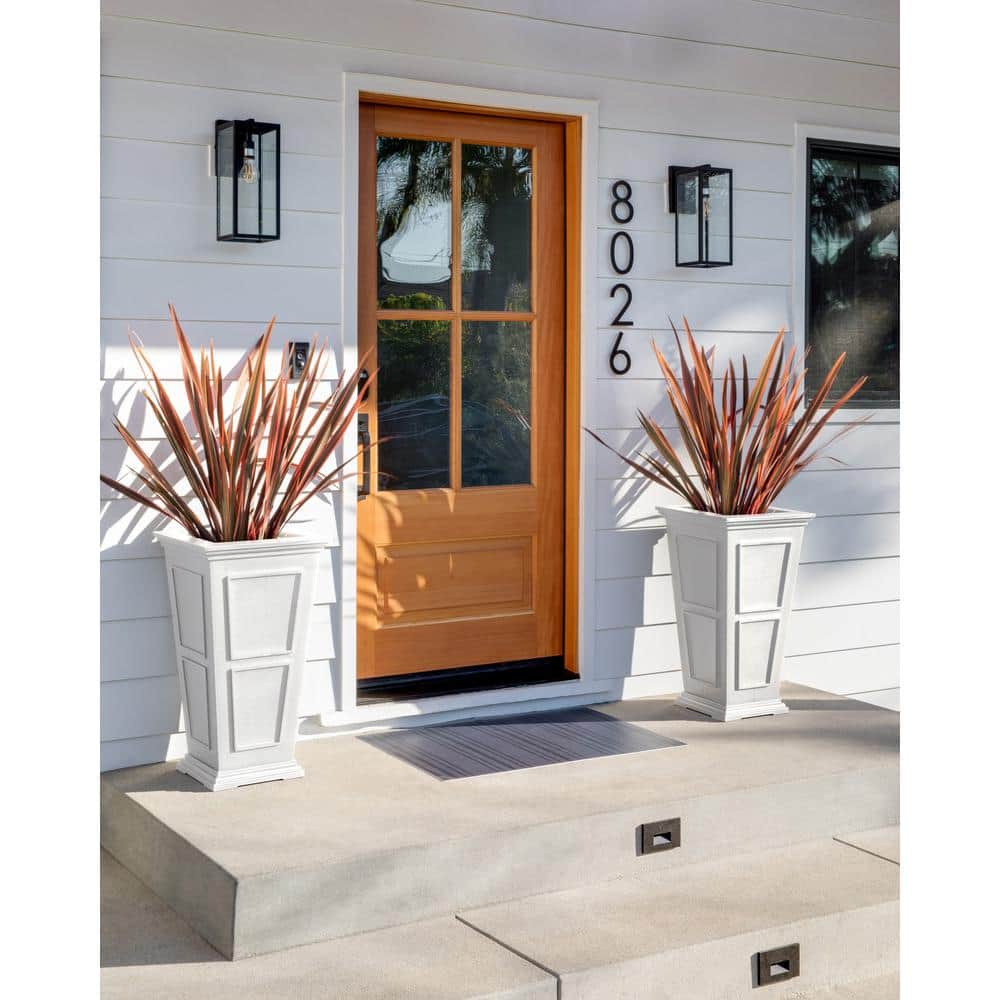 Veradek Brixton Tall 28-inch White Plastic Planter