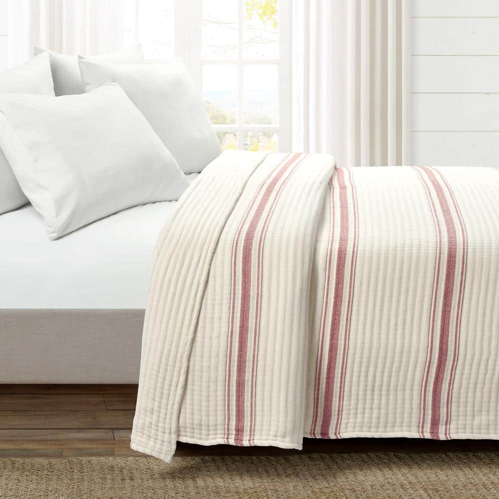 Cozy Farmhouse Red Cotton Full/Queen Reversible Quilt