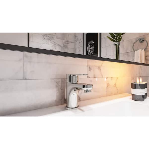 Symmons Identity Single-Hole Single-Handle Bathroom Faucet with