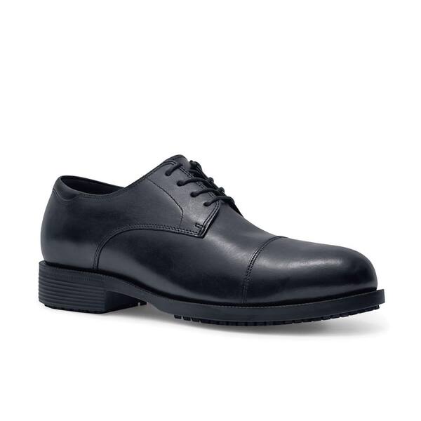 black shoes size 10