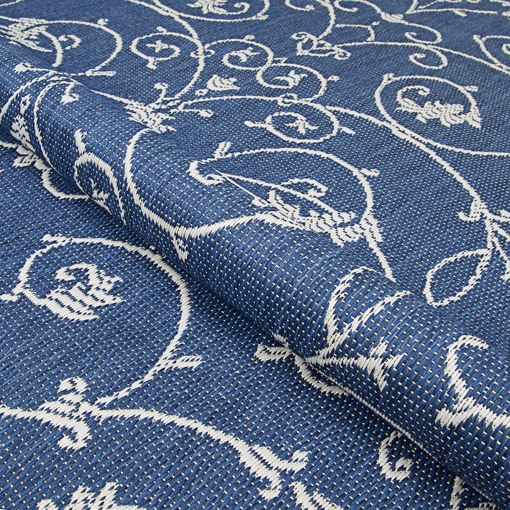 Elegant Ivory-Indigo Flatweave Synthetic Outdoor Rug, 3'9" x 5'5"