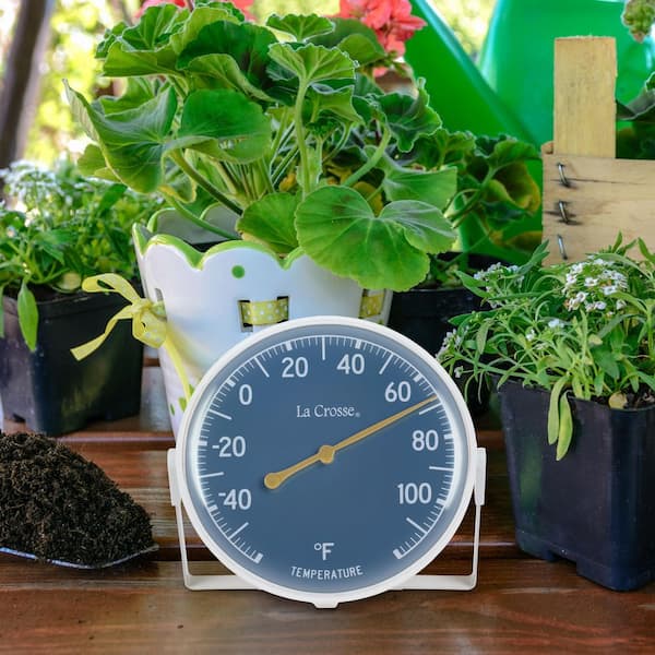 https://images.thdstatic.com/productImages/c36cbddb-a5f0-46ea-acaf-912121c05584/svn/blues-la-crosse-outdoor-thermometers-104-1512bl-tbp-44_600.jpg