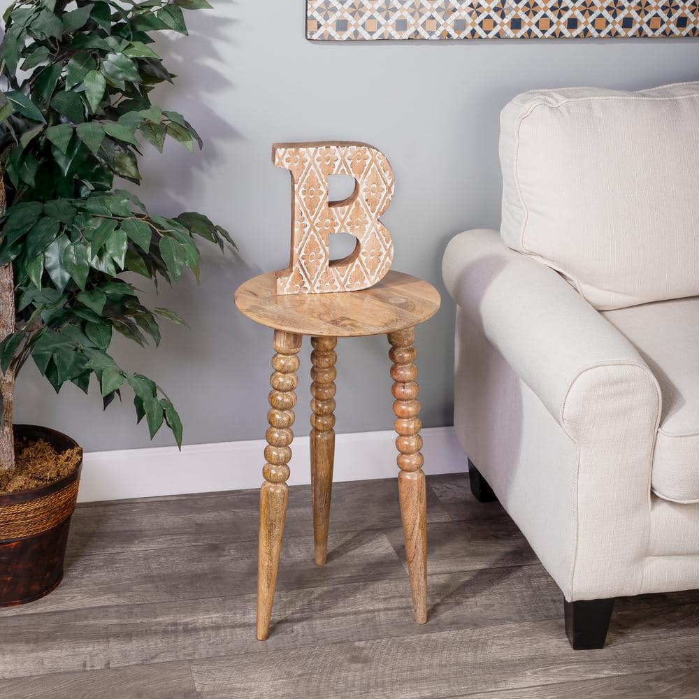 Warm Natural Wood Round Accent Table with Sculpted Legs