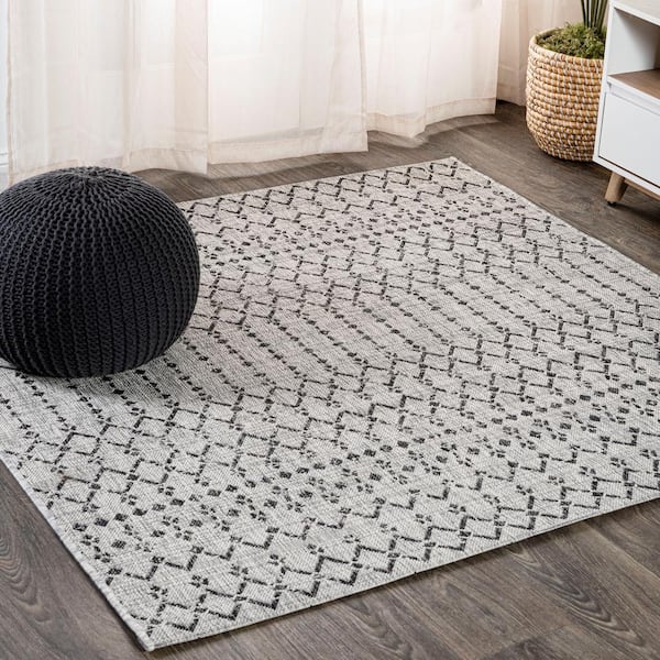 Ourika Moroccan Geometric Textured Weave Light Gray/Black 6 X 6 ft. Indoor/Outdoor Area Rug