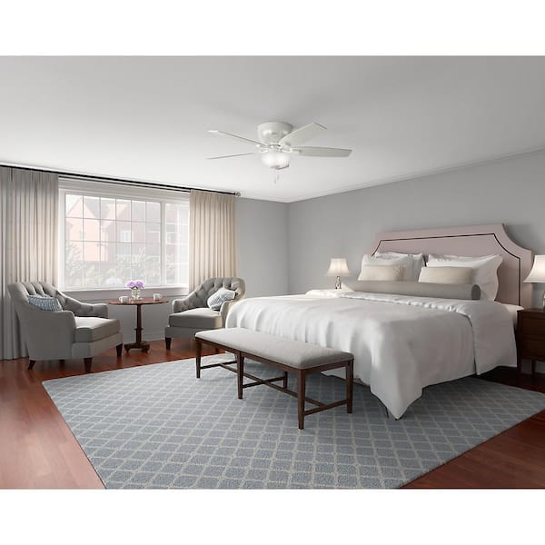 Hunter Kenbridge 52 in. Fresh White Low Profile Indoor Ceiling Fan with LED Light Kit and Pull Chain