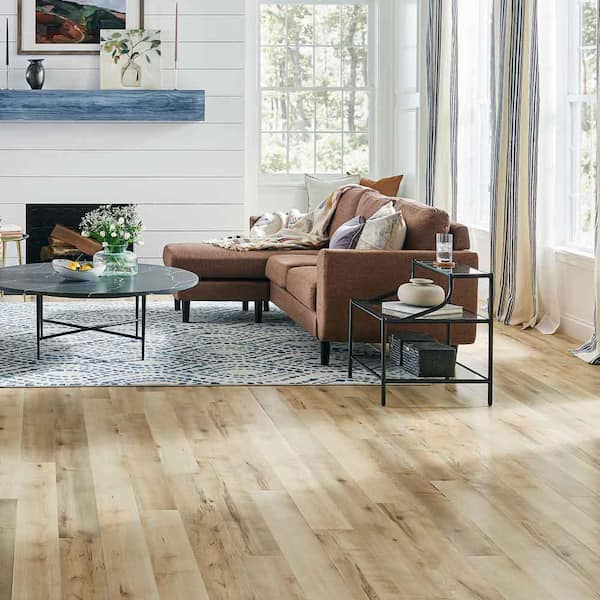 Light Maple Laminate Flooring 5812