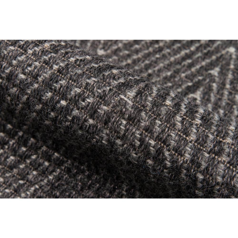 Charcoal Geometric Indoor Outdoor Polypropylene Area Rug 9'10" x 13'2"