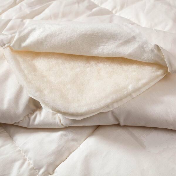 Wool vs Cotton: One Of These Is the Answer To Blissful Sleep