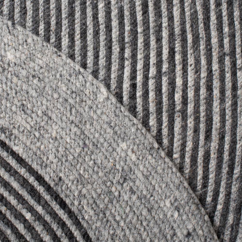 Gray and Black Oval Braided Wool Area Rug 6' x 9'