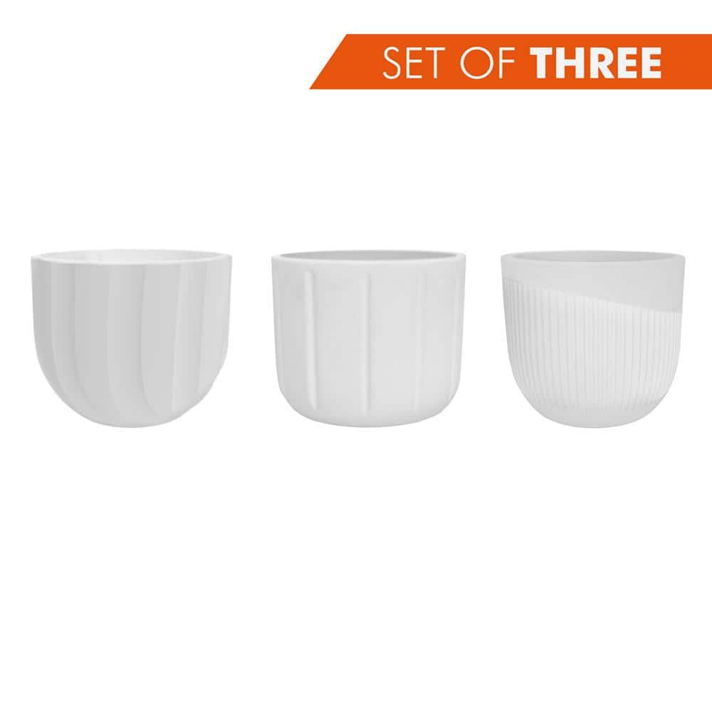 White Polyethylene Resin Indoor/Outdoor Cachepot Set