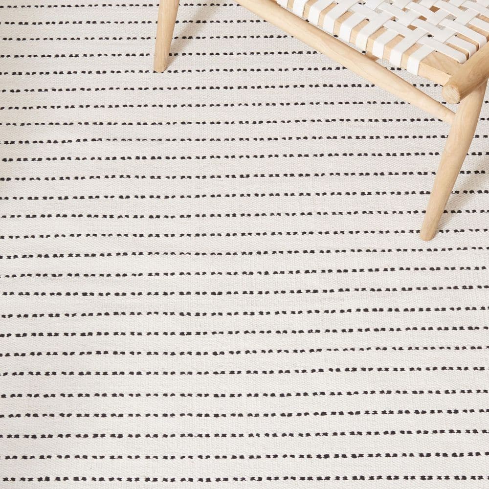 Ivory and Black Wool Flat Woven Handmade Reversible Area Rug, 5'x8'